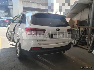 Photo 1 of 15: 2015 Kia Sorento 2.0 — Korean insurance auction