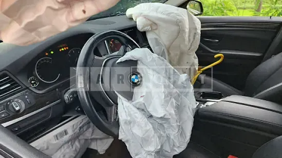 Photo 2 of 6: 2016 BMW 520d — Korean insurance auction
