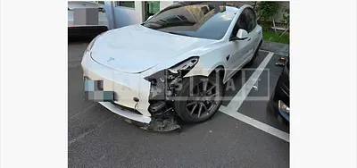 Photo 1 of 10: 2022 Tesla Model 3 Long Range — Korean insurance auction