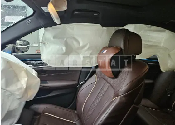 Photo 2 of 31: 2021 BMW 530e, VIN WBA51AG03MCH02770 — Korean insurance auction