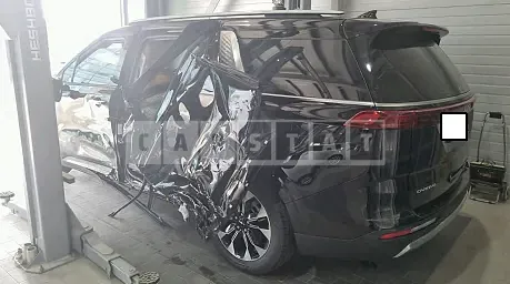 Photo 2 of 21: 2023 Kia Carnival, VIN KNANC81BBPS308940 — Korean insurance auction