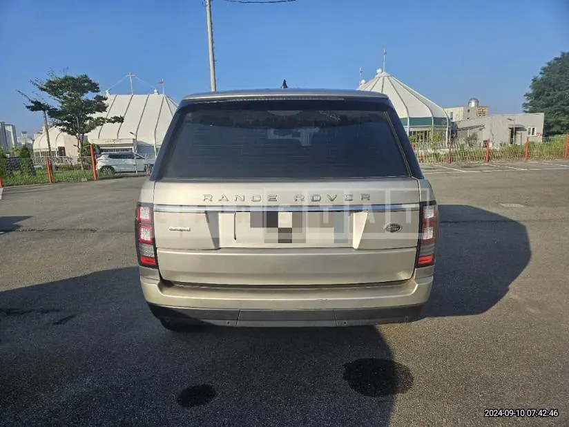 Photo 2 of 21: 2017 Land Rover Range Rover 4.4d — Korean insurance auction