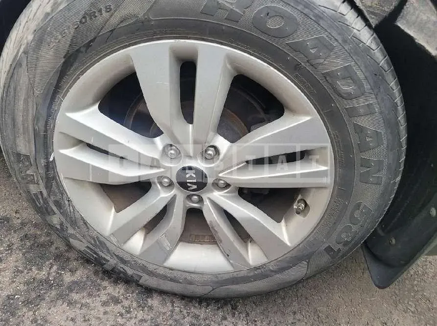 Photo 2 of 23: 2014 Kia Sorento 4WD, VIN KNAPS81ADFA006511 — Korean insurance auction