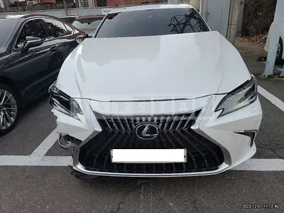 Photo 1 of 26: 2022 Lexus ES300h, VIN JTHBA1C15N2011330 — Korean insurance auction