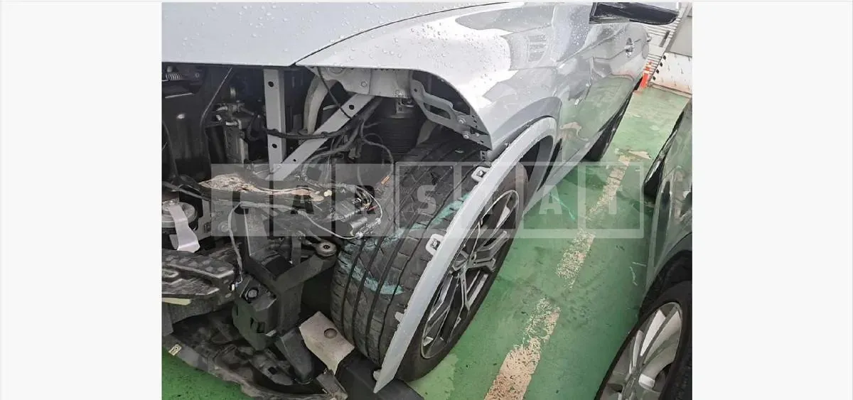 Photo 2 of 16: 2024 BMW X5 xDrive40i — Korean insurance auction