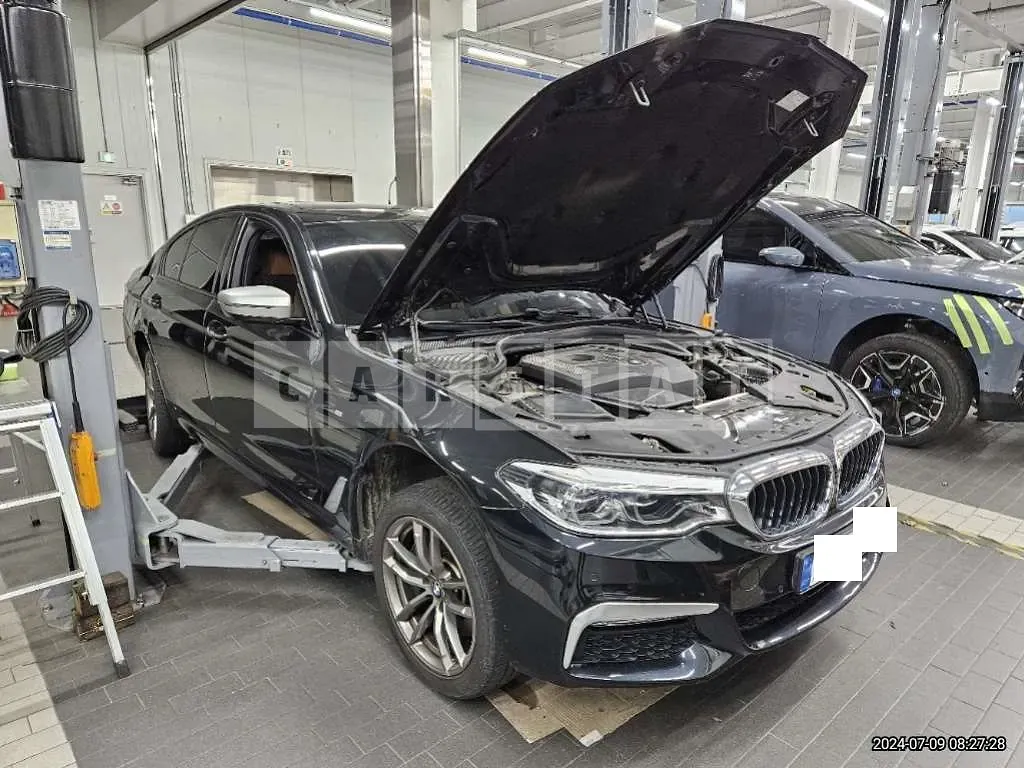 Photo 2 of 22: 2017 BMW 530i xDrive — Korean insurance auction