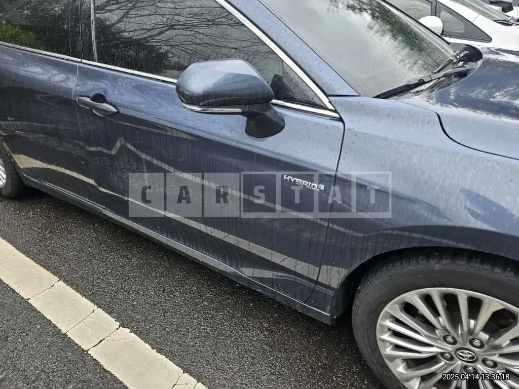 Photo 2 of 5: 2020 Toyota (parts) Avalon Hybrid Door — Korean insurance auction