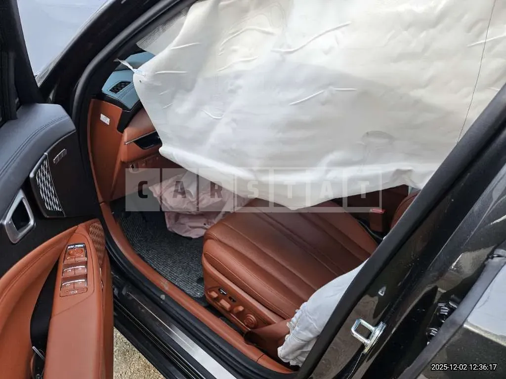 Photo 2 of 29: 2025 Kia K8 Hybrid — Korean insurance auction