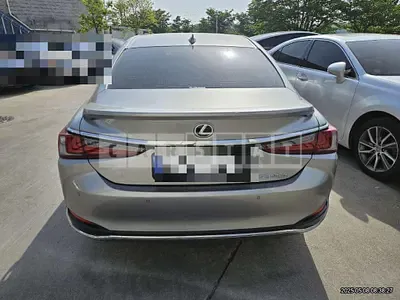 Photo 1 of 29: 2024 Lexus ES300h — Korean insurance auction