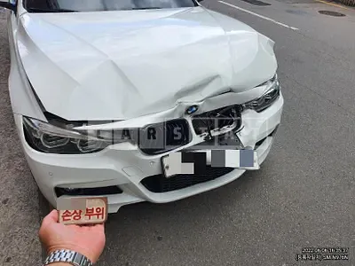 Photo 1 of 10: 2018 BMW 330i, VIN WBA8B9106JA538324 — Korean insurance auction