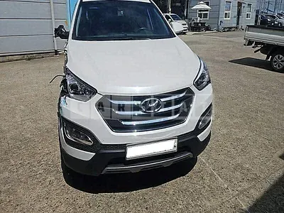 Photo 1 of 35: 2015 Hyundai Santa Fe, VIN KMHSW81UBFU472350 — Korean insurance auction
