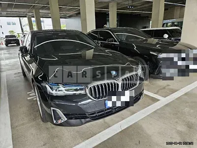 Photo 1 of 41: 2023 BMW 530e — Korean insurance auction