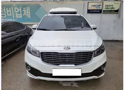 Photo 1 of 19: 2018 Kia Carnival — Korean insurance auction