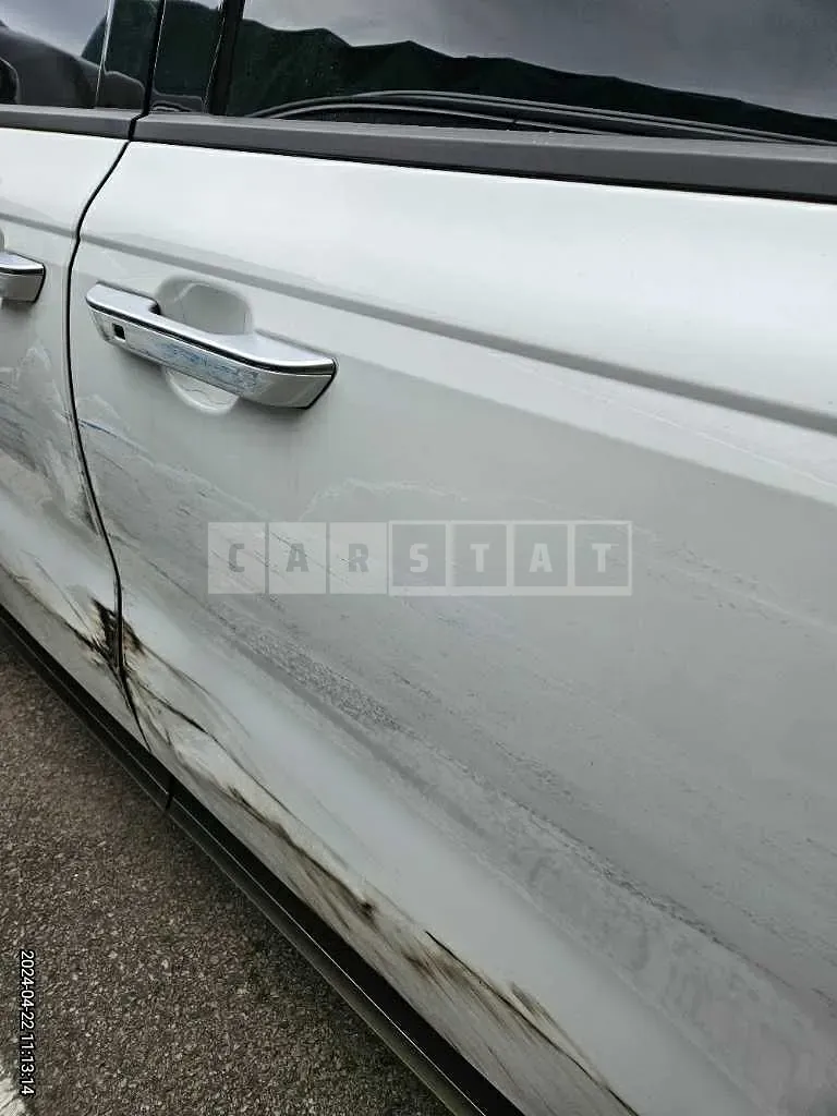 Photo 2 of 20: 2022 Kia Carnival — Korean insurance auction