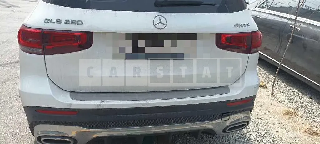 Photo 2 of 28: 2020 Mercedes-Benz GLB250 4Matic — Korean insurance auction