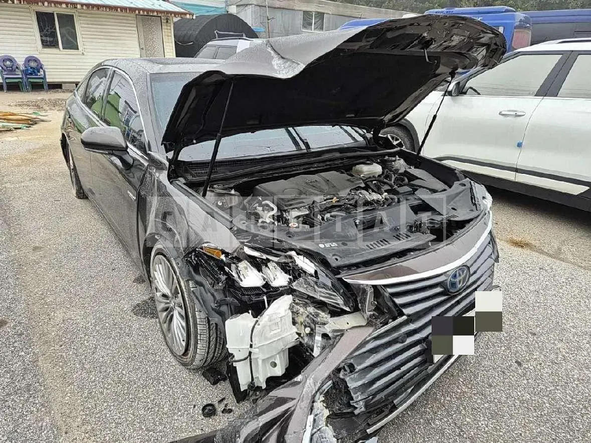 Photo 2 of 52: 2019 Toyota Avalon Hybrid — Korean insurance auction