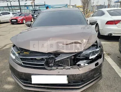 Photo 1 of 24: 2015 Volkswagen Jetta 2.0 TDI BMT Premium, VIN WVWZZZ16ZFM026463 — Korean insurance auction
