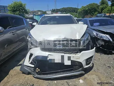 Photo 1 of 15: 2017 Kia Sorento — Korean insurance auction