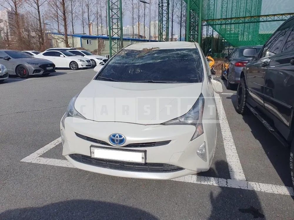Photo 2 of 23: 2018 Toyota Prius, VIN JTDKBRFUXJ3074950 — Korean insurance auction