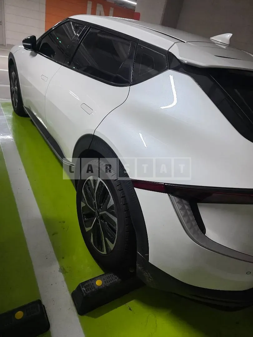 Photo 2 of 5: 2022 Kia EV6 — Korean insurance auction