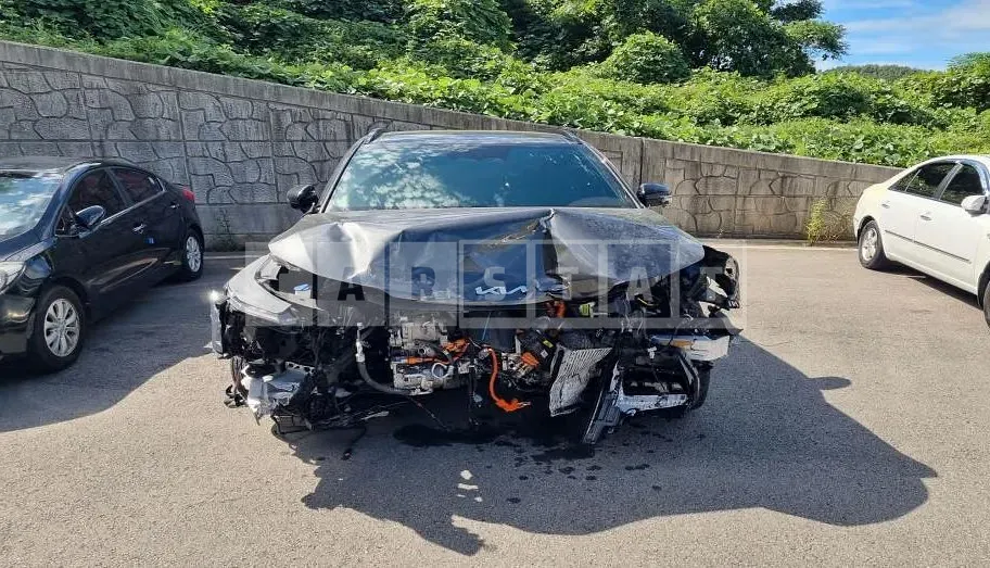 Photo 2 of 67: 2024 Kia Sorento Hybrid 4WD — Korean insurance auction