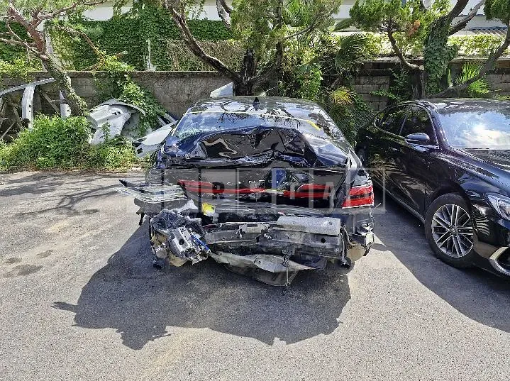 Photo 2 of 12: 2019 Genesis G90 3.8 — Korean insurance auction