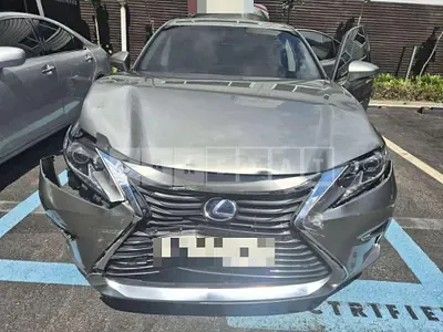 Photo 1 of 11: 2016 Lexus ES300h — Korean insurance auction