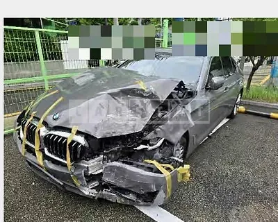 Photo 1 of 12: 2020 BMW 520i — Korean insurance auction