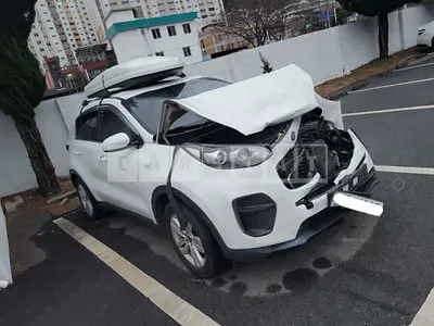 Photo 1 of 10: 2016 Kia Sportage, VIN KNAPN815GGK054727 — Korean insurance auction