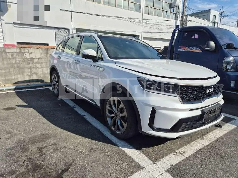 Photo 2 of 24: 2021 Kia Sorento 4WD — Korean insurance auction