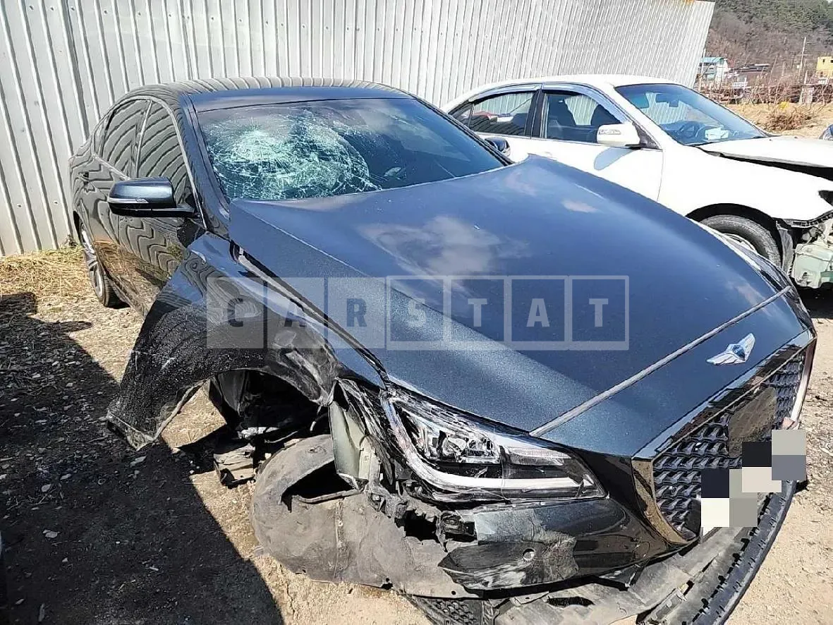 Photo 2 of 29: 2017 Genesis G80 3.3 — Korean insurance auction