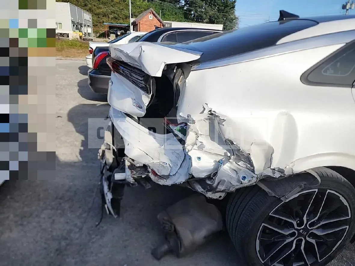 Photo 2 of 30: 2020 Kia K5 1.6, VIN KNAG3412BLA042579 — Korean insurance auction