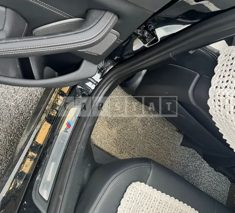 Photo 2 of 17: 2023 BMW 530e — Korean insurance auction