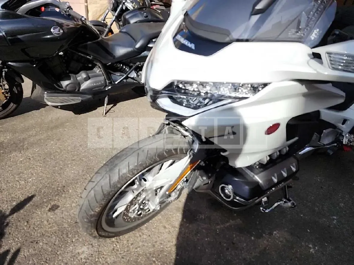Photo 2 of 10: 2021 Honda (Two-Wheel) GL1800DA — Korean insurance auction