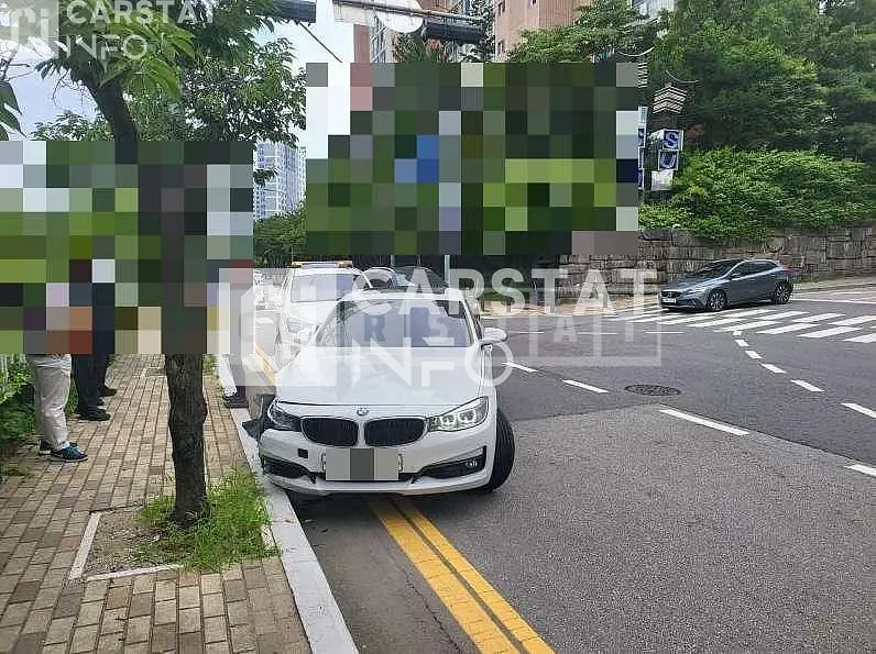 Photo 2 of 10: 2016 BMW 320d Gran Turismo — Korean insurance auction
