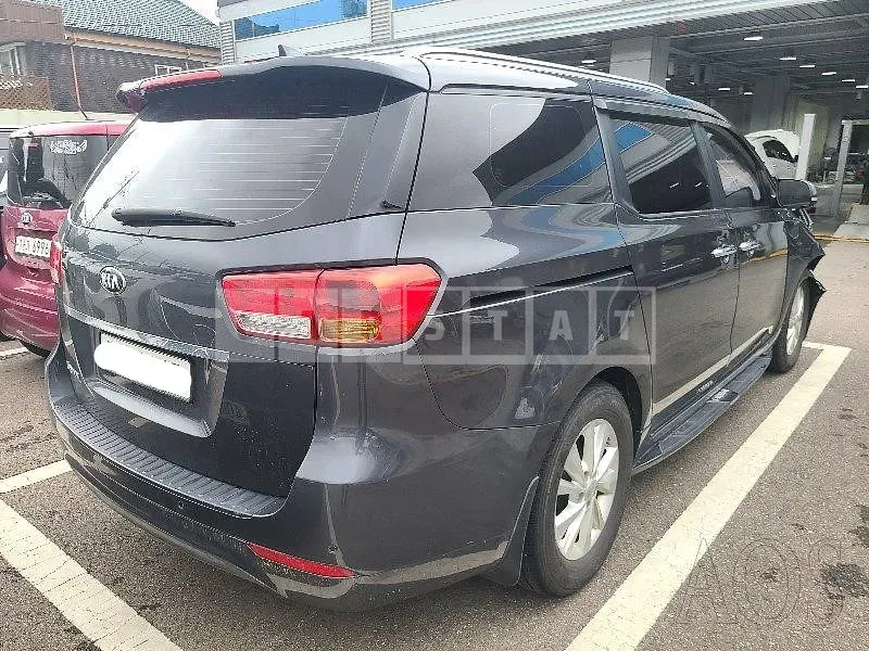 Photo 2 of 30: 2016 Kia Carnival, VIN KNHMF37ABGS166380 — Korean insurance auction