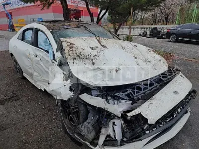Photo 1 of 8: 2021 Mercedes-Benz CLA250 4Matic, VIN W1K5J4HB3MN222000 — Korean insurance auction