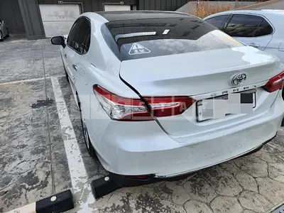 Photo 1 of 23: 2018 Toyota Camry — Korean insurance auction