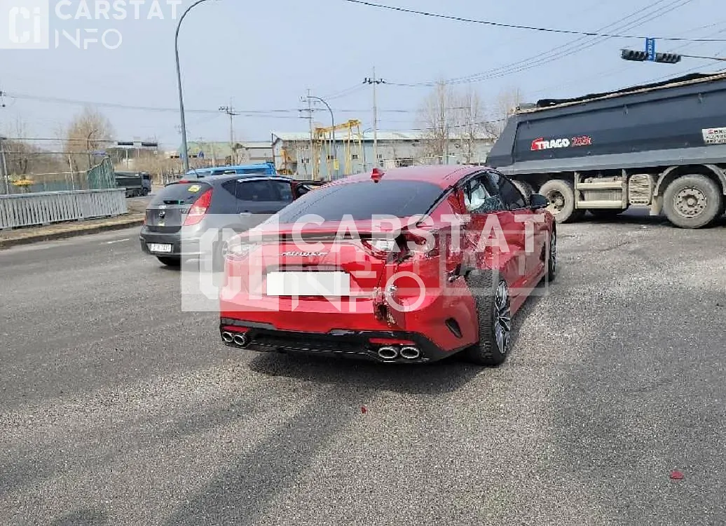 Photo 2 of 7: 2018 Kia Stinger 2.0, VIN KNAE351ABJS034960 — Korean insurance auction
