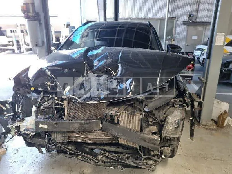 Photo 2 of 48: 2021 Hyundai Tucson, VIN KMHJC81BGMU067987 — Korean insurance auction