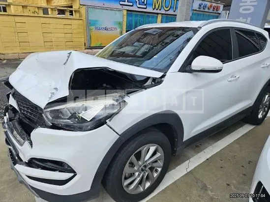 Photo 2 of 20: 2017 Hyundai Tucson — Korean insurance auction