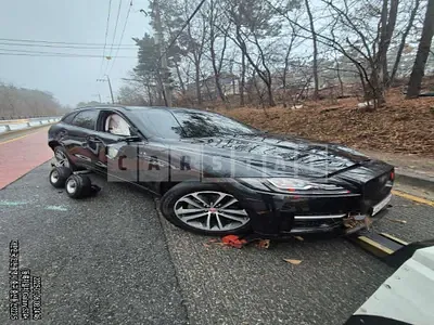 Photo 1 of 8: 2019 Jaguar F-Pace 20d AWD — Korean insurance auction