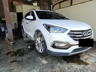 Photo 1 of 9: 2018 Hyundai Santa Fe DM, VIN KMHSW81UBJU847130 — Korean insurance auction