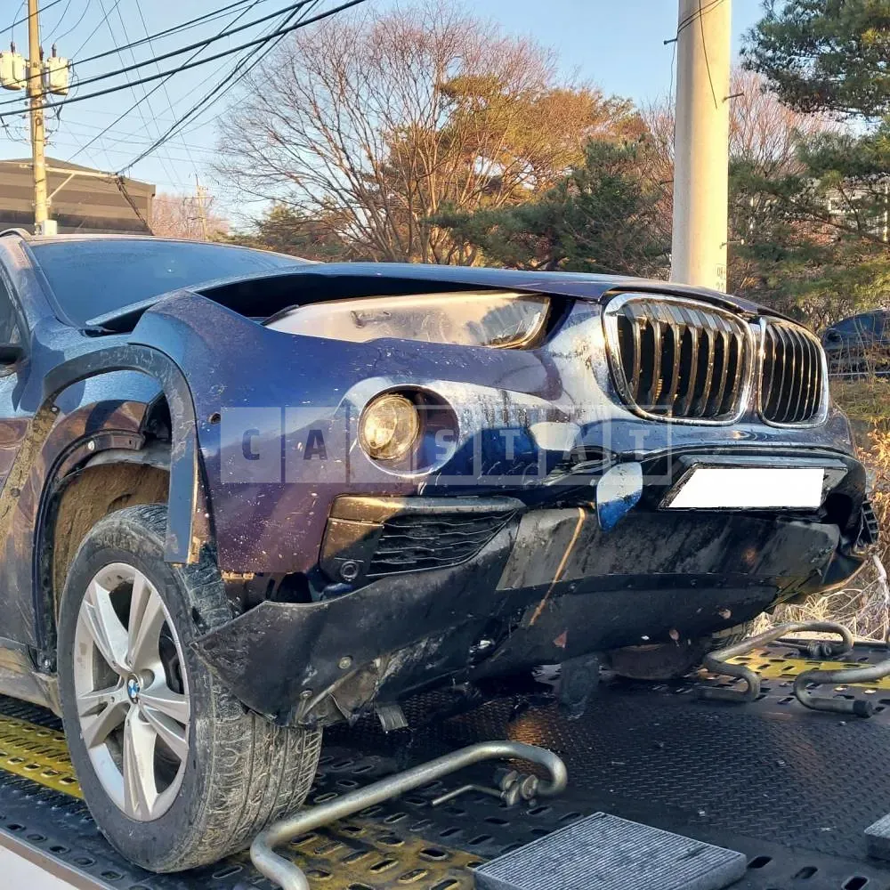 Photo 2 of 8: 2016 BMW X1 xDrive18d, VIN WBAHT910XG5F14223 — Korean insurance auction