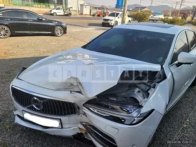 Photo 1 of 50: 2019 Volvo S90D5, VIN LVYPS68TCKP057448 — Korean insurance auction