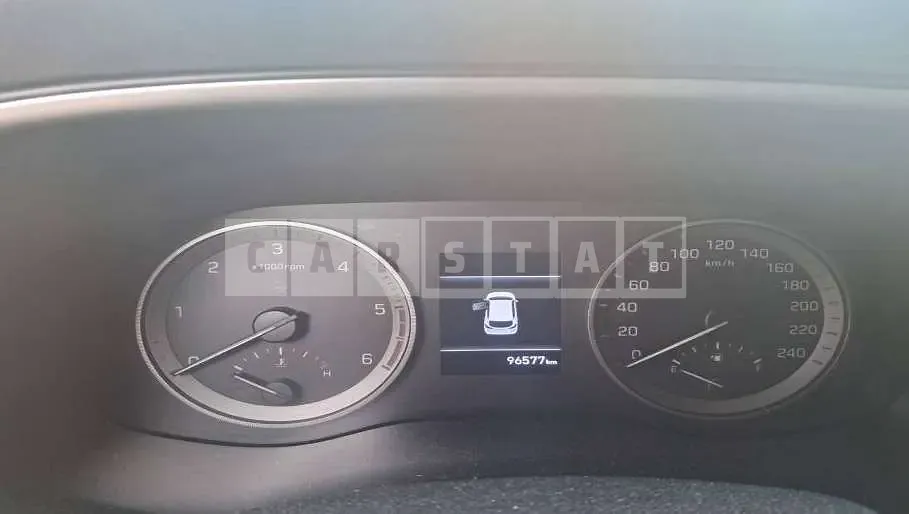 Photo 2 of 18: 2019 Hyundai Tucson TL — Korean insurance auction