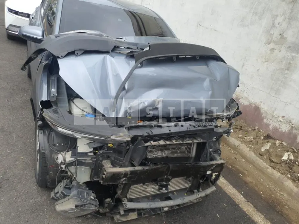 Photo 2 of 15: 2018 Hyundai Kona, VIN KMHK3816GJU194334 — Korean insurance auction