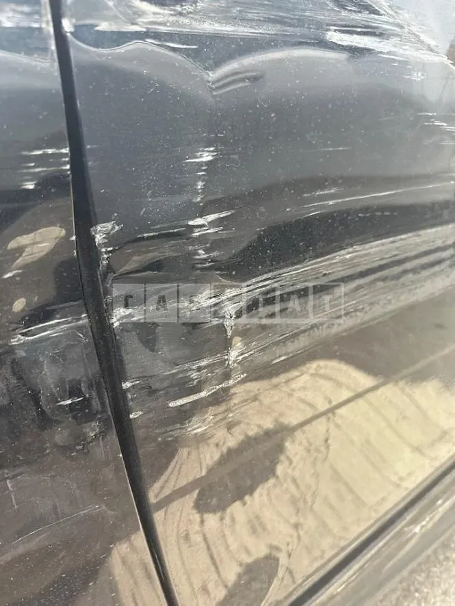 Photo 2 of 29: 2016 BMW 520d, VIN WBA5E5104GG206780 — Korean insurance auction