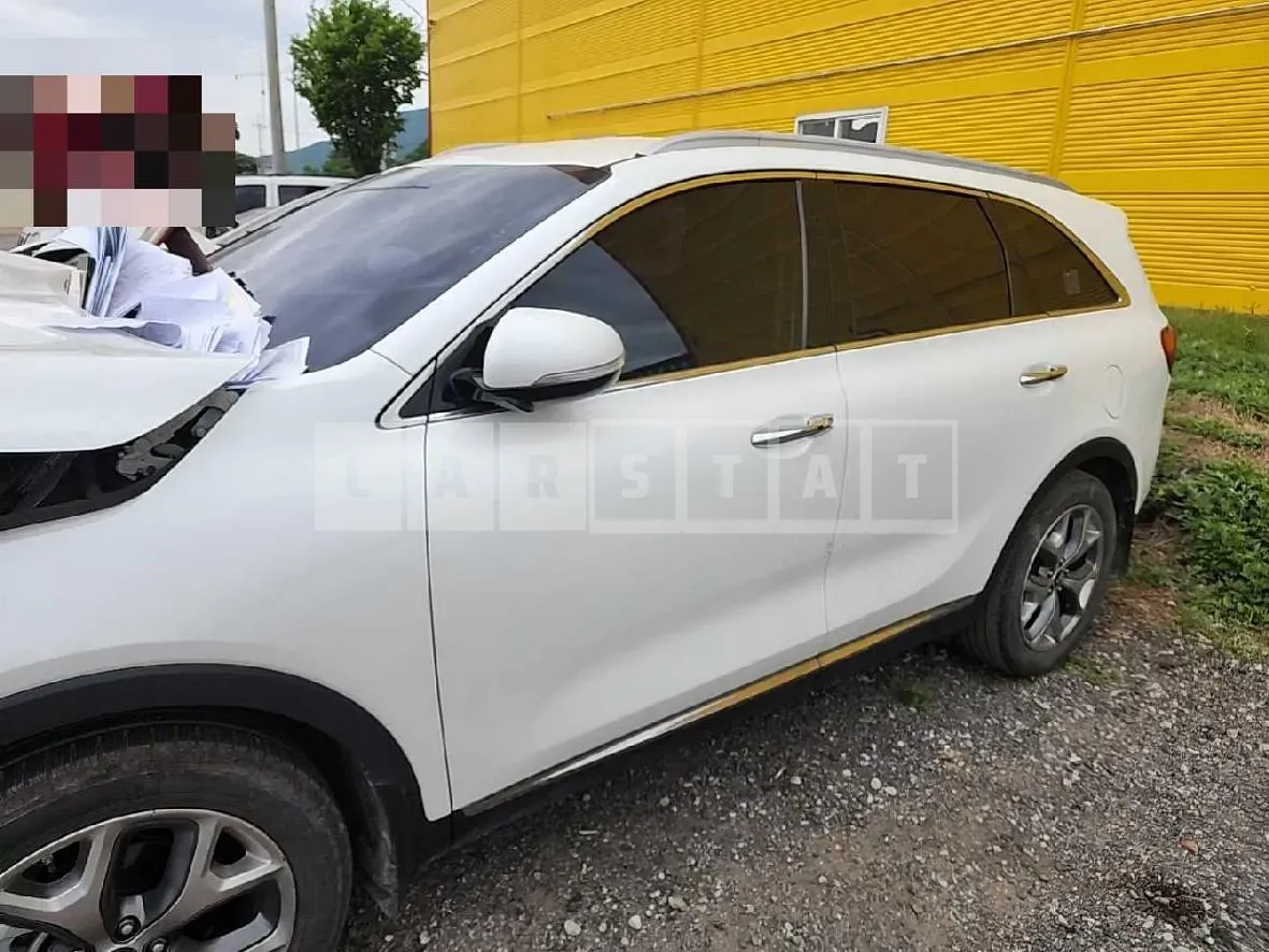 Photo 2 of 13: 2016 Kia Sorento 2.0, VIN KNAPS81ABGA185857 — Korean insurance auction