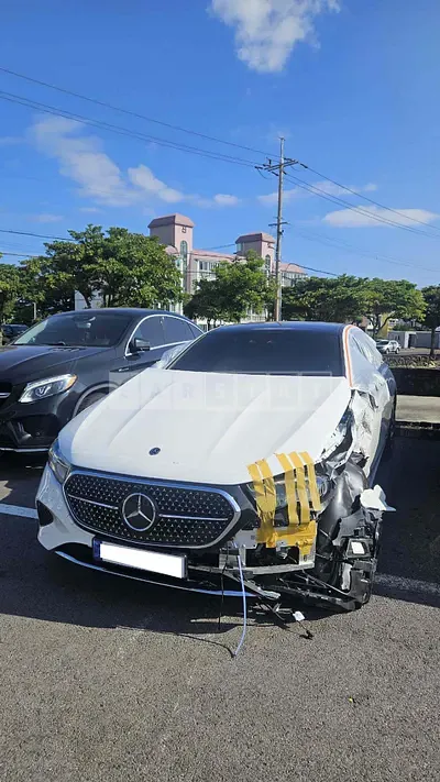 Photo 1 of 48: 2026 Mercedes-Benz E 200, VIN W1KLF5AB1TA232796 — Korean insurance auction